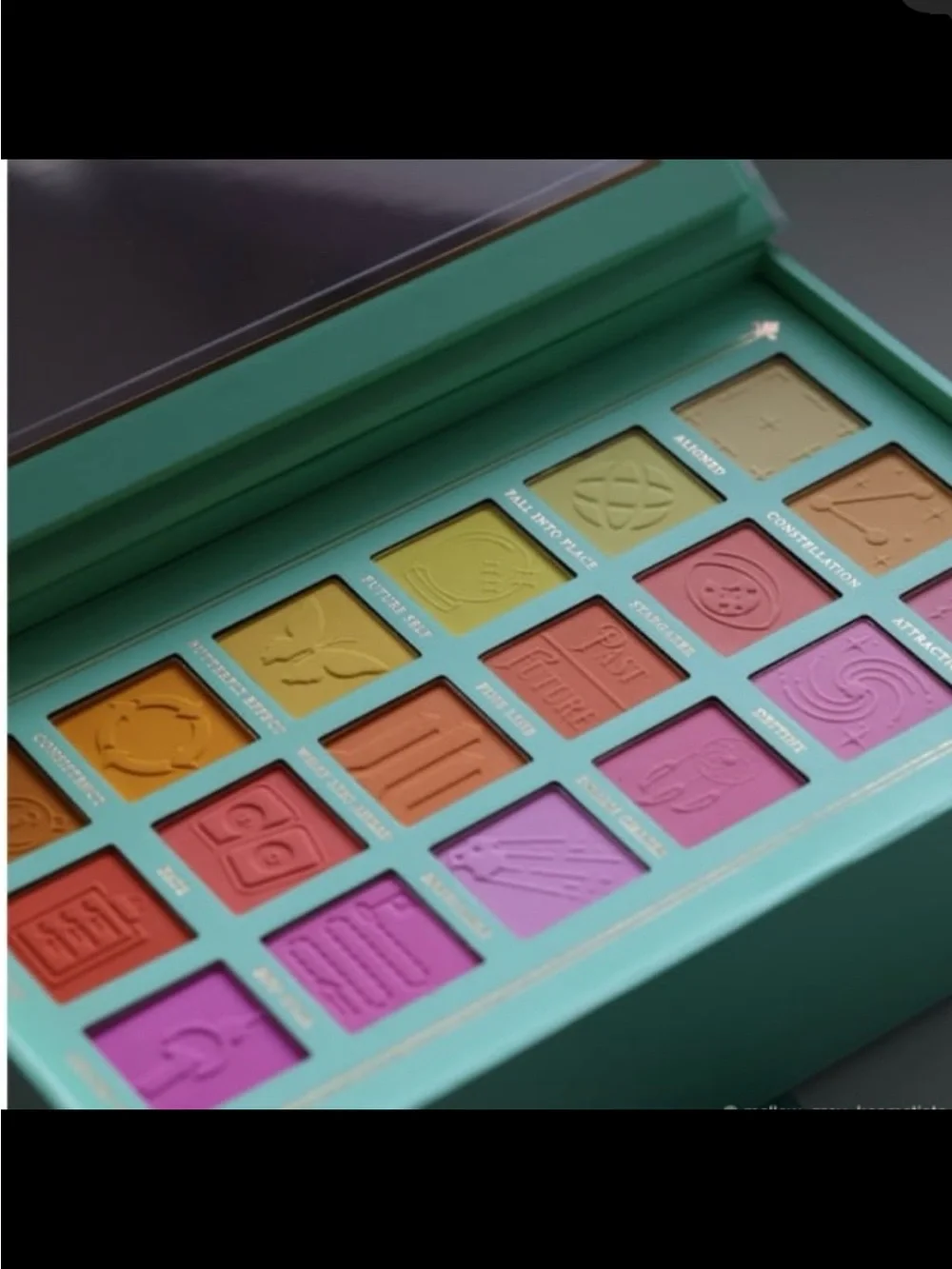 P. Louise Aligning My Future Pastels Eyeshadow Palette - BNIB